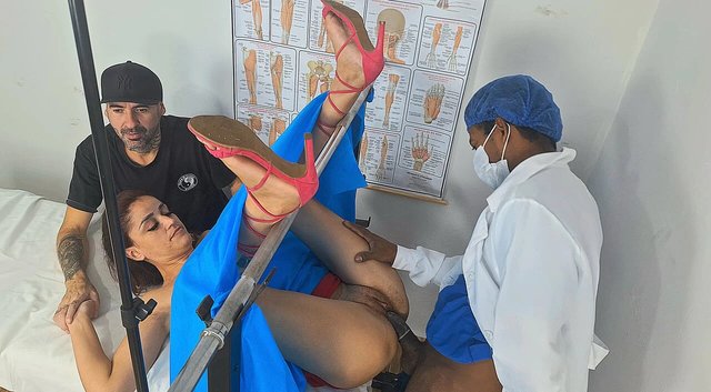 Gifted gynecologist fucks cuckold's wife during exam!